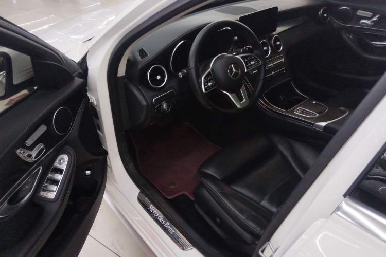 Used Mercedes-Benz C-Class 2019 Restyled C 260 L Sport Edition Driver Seat