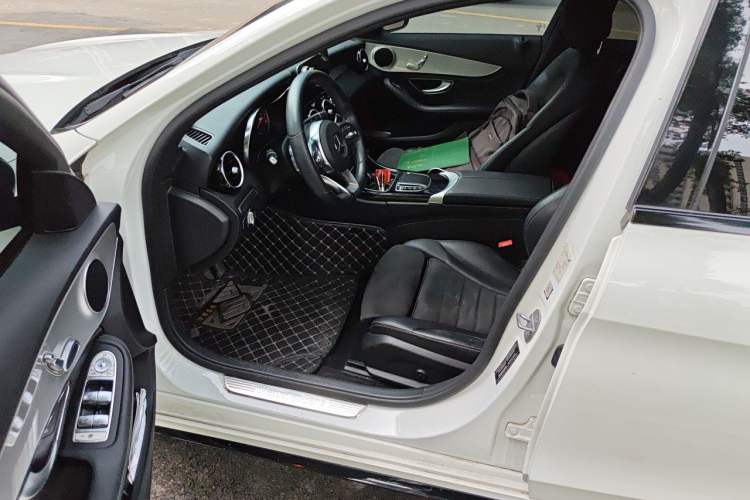 Used Mercedes-Benz C-Class 2019 C 260 Sport Edition Driver Seat