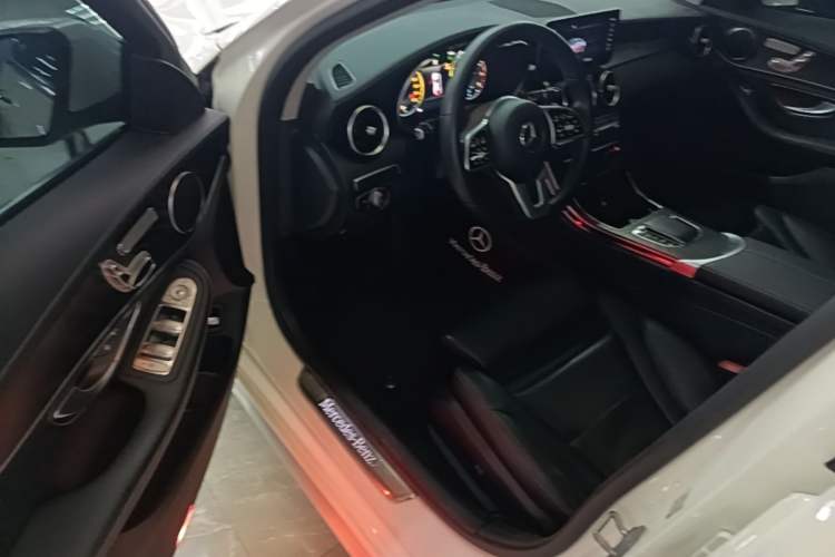 Used Mercedes-Benz C-Class 2019 Restyled C 260 L Sport Edition Driver Seat