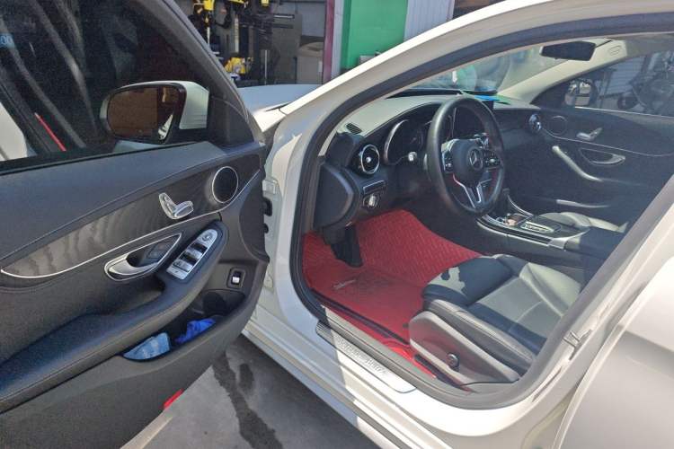 Used Mercedes-Benz C-Class 2019 C 180 L Fashion Edition Sport Version Driver Seat