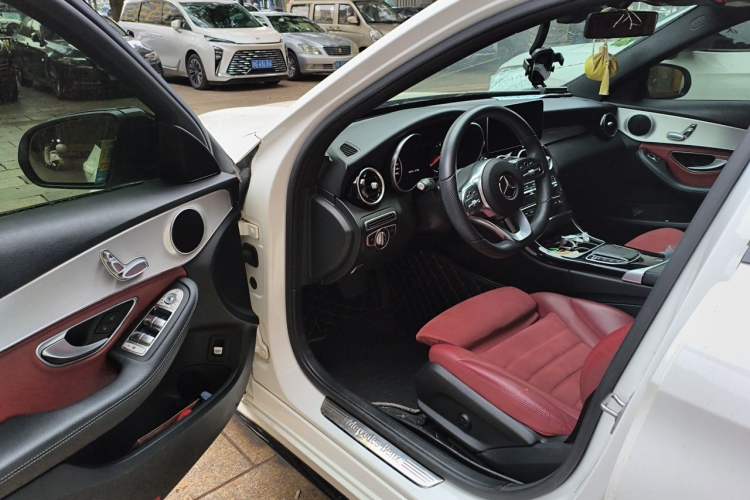 Used Mercedes-Benz C-Class 2019 C 260 Sport Edition Driver Seat