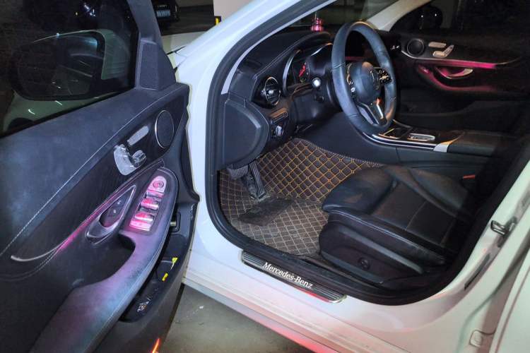 Used Mercedes-Benz C-Class 2019 C 260 L Sport Edition Driver Seat