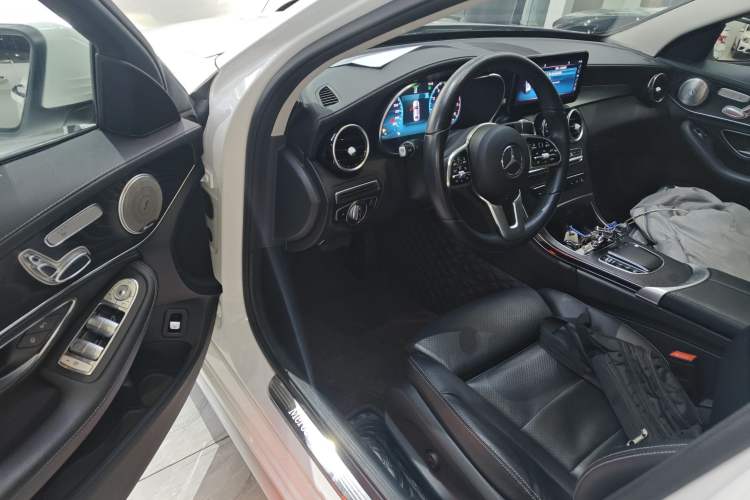 Used Mercedes-Benz C-Class 2019 Restyled C 260 L Sport Edition Driver Seat