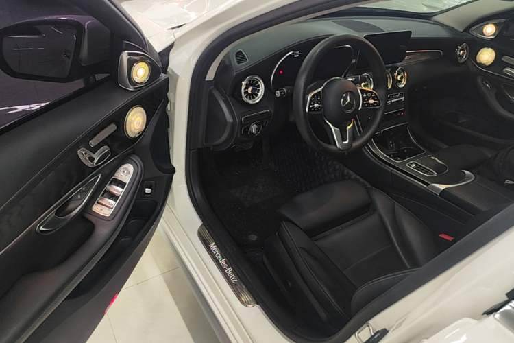 Used Mercedes-Benz C-Class 2019 Restyled C 260 L Sport Edition Driver Seat