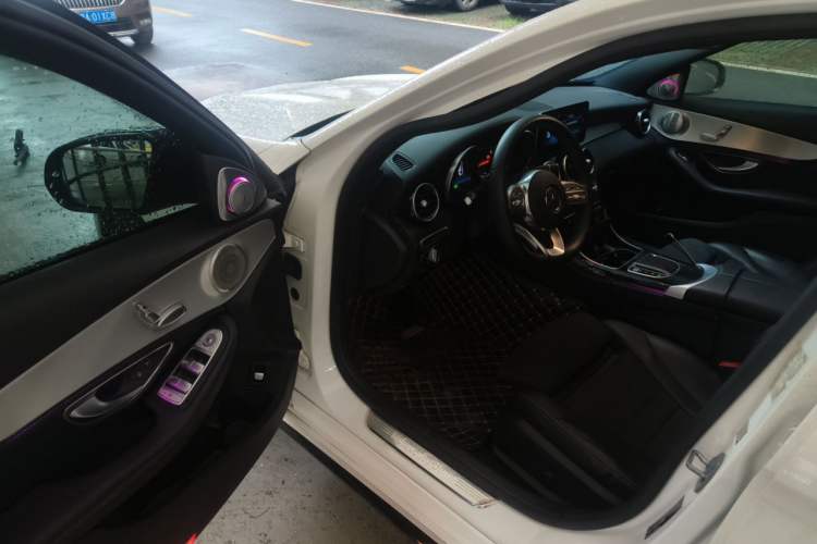 Used Mercedes-Benz C-Class 2019 C 260 Sport Edition Driver Seat