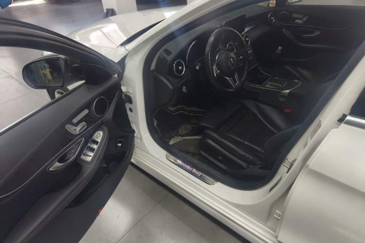 Used Mercedes-Benz C-Class 2019 Restyled C 260 L Sport Edition Driver Seat
