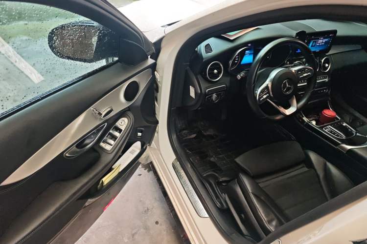 Used Mercedes-Benz C-Class 2019 C 260 Sport Edition Driver Seat