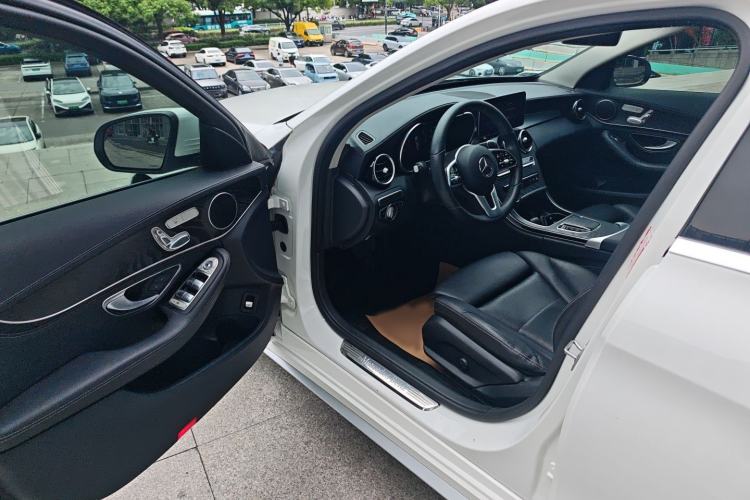Used Mercedes-Benz C-Class 2019 Restyled C 260 L Sport Edition Driver Seat