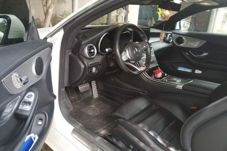 Used Mercedes-Benz C-Class 2019 C 260 Coupe Driver Seat