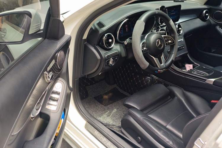 Used Mercedes-Benz C-Class 2019 Restyled C 260 L Sport Edition Driver Seat