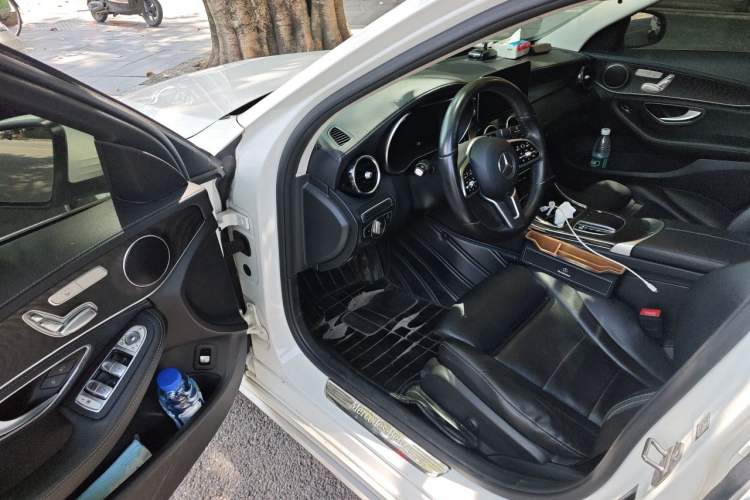 Used Mercedes-Benz C-Class 2019 Restyled C 260 L Sport Edition Driver Seat