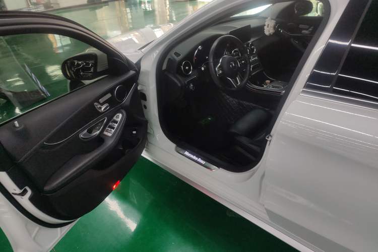 Used Mercedes-Benz C-Class 2019 Restyled C 260 L Sport Edition Driver Seat