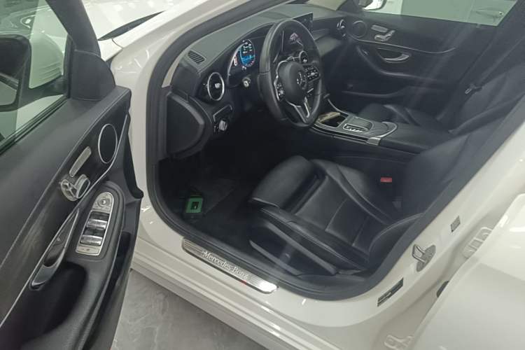 Used Mercedes-Benz C-Class 2019 Restyled C 260 L Sport Edition Driver Seat
