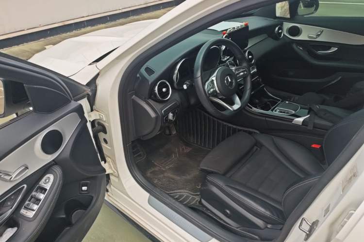 Used Mercedes-Benz C-Class 2019 C 260 Sport Edition Driver Seat
