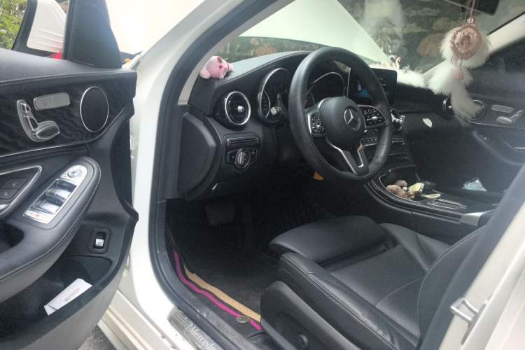 Used Mercedes-Benz C-Class 2019 C 260 L Driver Seat
