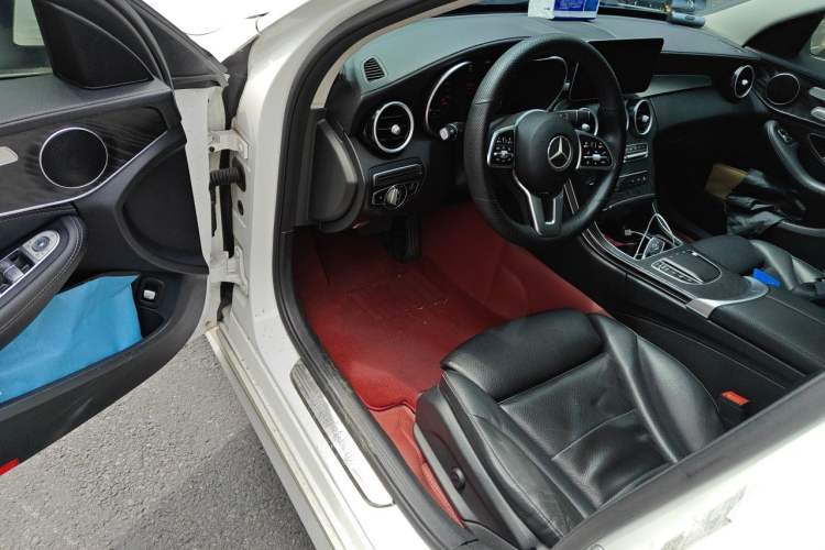 Used Mercedes-Benz C-Class 2019 Restyled C 260 L Sport Edition Driver Seat