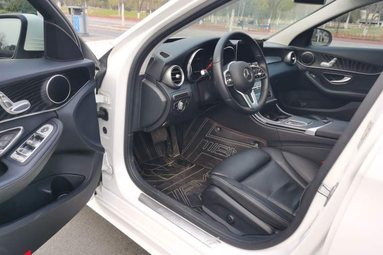 Used Mercedes-Benz C-Class 2019 C 180 Estate Driver Seat