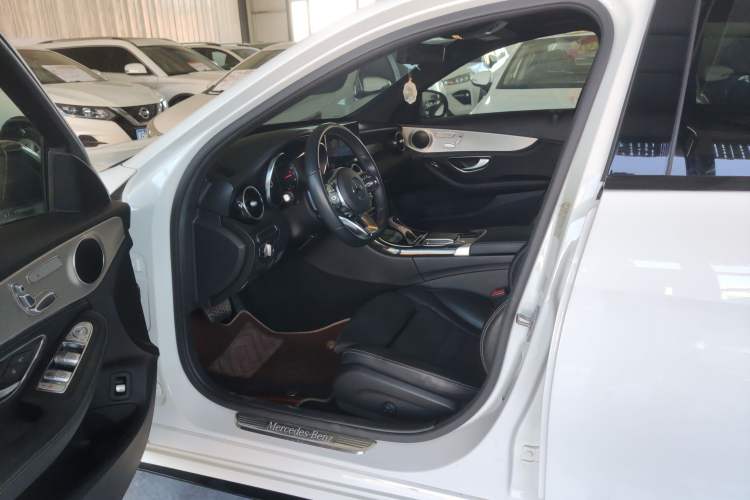 Used Mercedes-Benz C-Class 2019 C 260 Sport Edition 4MATIC Driver Seat
