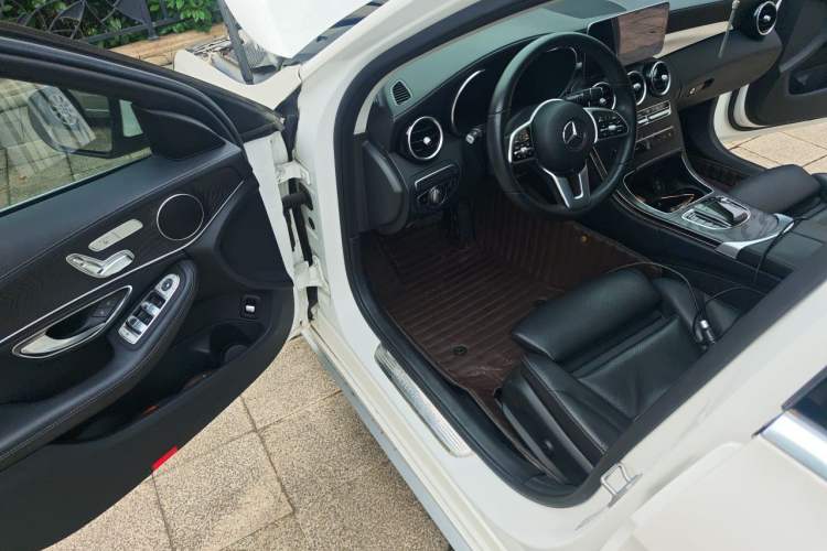Used Mercedes-Benz C-Class 2019 Restyled C 260 L Sport Edition Driver Seat