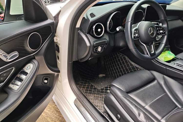 Used Mercedes-Benz C-Class 2019 C 180 L Dynamic Sports Edition Driver Seat