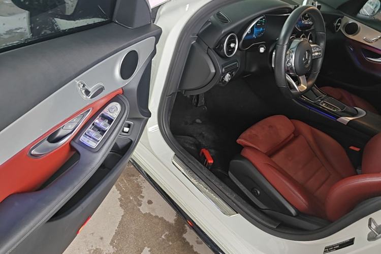 Used Mercedes-Benz C-Class 2019 C 260 Sport Edition Driver Seat