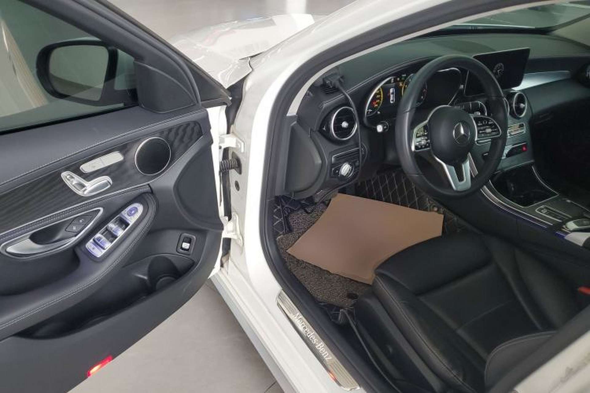 Used Mercedes-Benz C-Class 2019 C 260 L 4MATIC Sport Edition Driver Seat