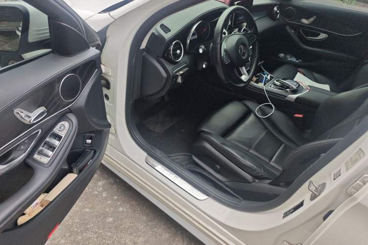 Used Mercedes-Benz C-Class 2019 C 180 L Dynamic Sports Edition Driver Seat