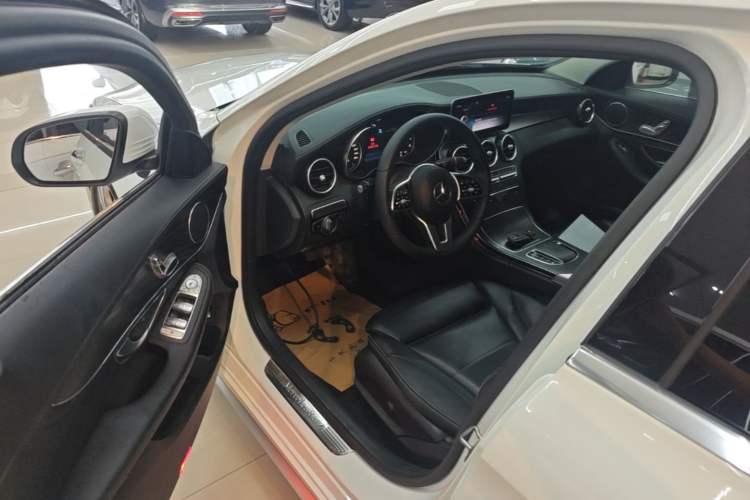 Used Mercedes-Benz C-Class 2019 C 180 L Fashion Edition Sport Version Driver Seat