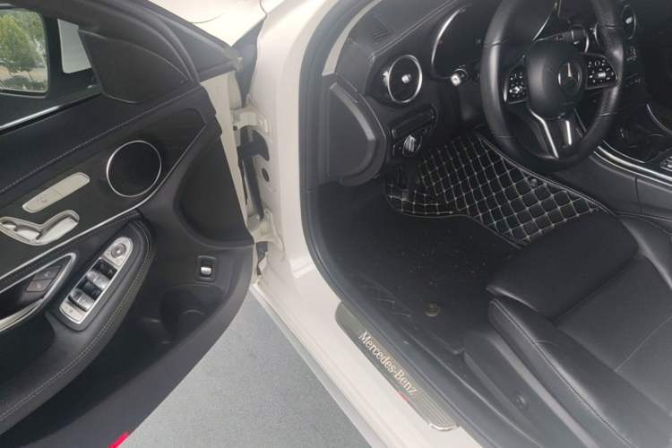 Used Mercedes-Benz C-Class 2019 C 260 L Sport Edition Driver Seat