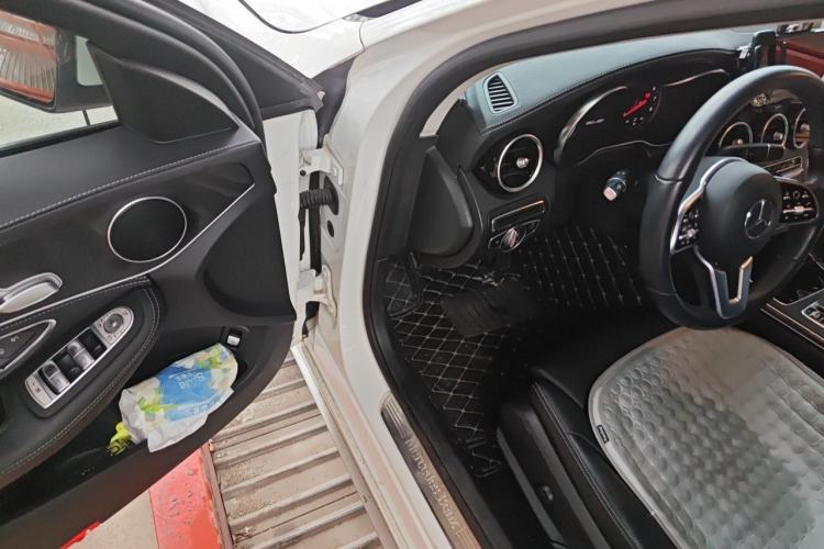 Used Mercedes-Benz C-Class 2019 C 180 L Fashion Edition Sport Version Driver Seat