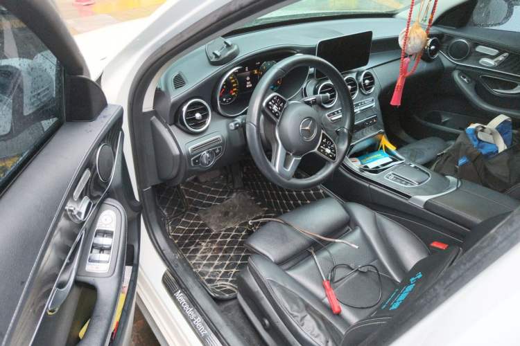 Used Mercedes-Benz C-Class 2019 Restyled C 260 L Sport Edition Driver Seat