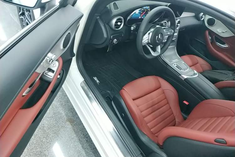 Used Mercedes-Benz C-Class 2019 C 260 Coupe Driver Seat