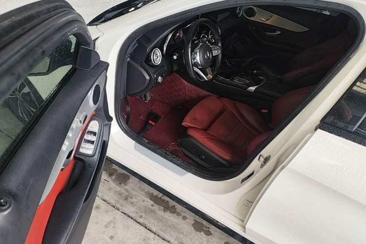 Used Mercedes-Benz C-Class 2019 C 260 Sport Edition Driver Seat