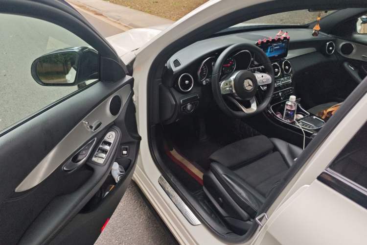 Used Mercedes-Benz C-Class 2019 C 260 Sport Edition Driver Seat