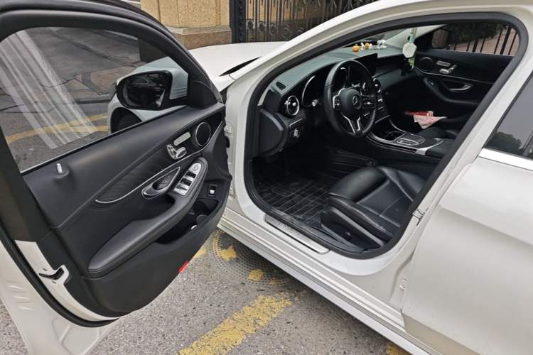 Used Mercedes-Benz C-Class 2019 C 260 L Sport Edition Driver Seat