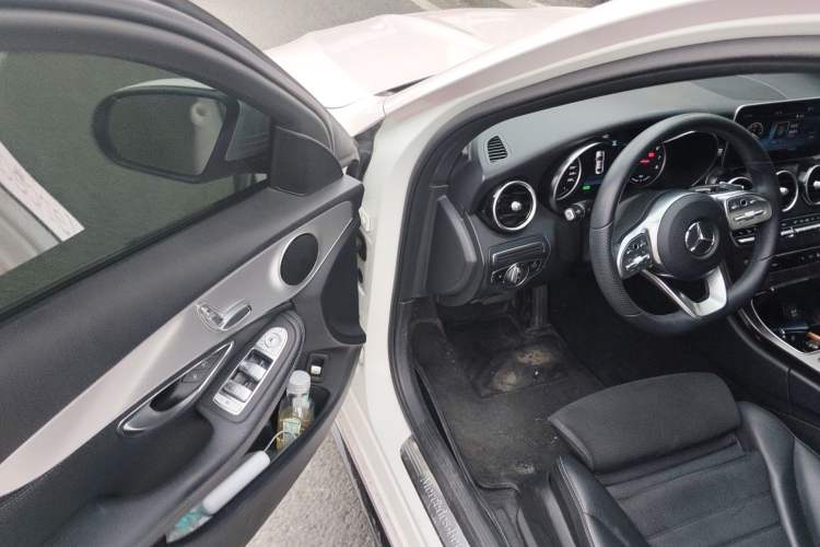Used Mercedes-Benz C-Class 2019 C 260 Sport Edition Driver Seat