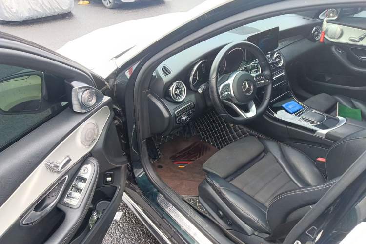 Used Mercedes-Benz C-Class 2019 C 260 Sport Edition Driver Seat