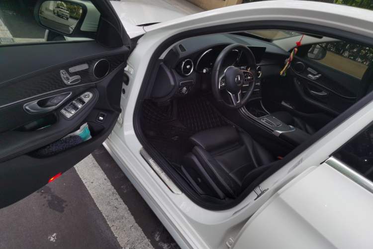 Used Mercedes-Benz C-Class 2019 Restyled C 260 L Sport Edition Driver Seat