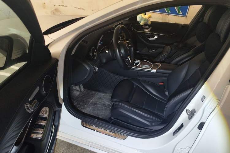 Used Mercedes-Benz C-Class 2019 Restyled C 260 L Sport Edition Driver Seat