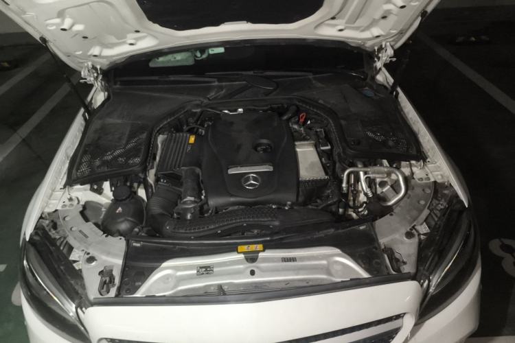 Used Mercedes-Benz C-Class 2019 C 180 L Fashion Edition Sport Version Engine Bay