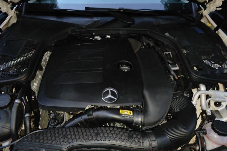 Used Mercedes-Benz C-Class 2019 C 260 Estate Engine Bay