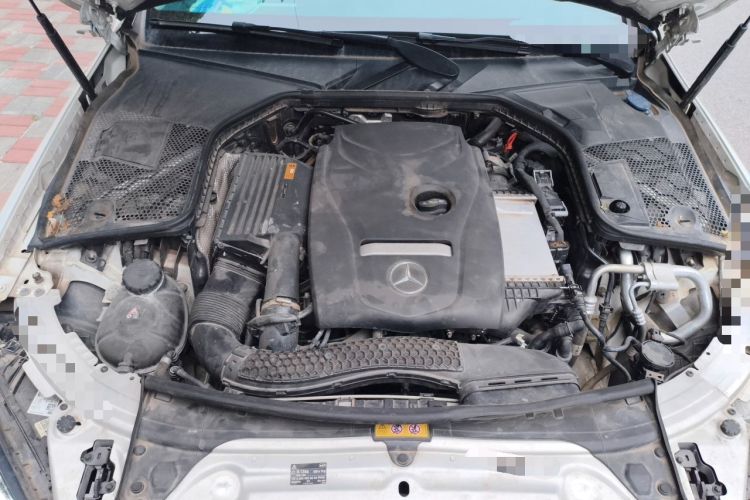 Used Mercedes-Benz C-Class 2019 C 180 L Fashion Edition Sport Version Engine Bay