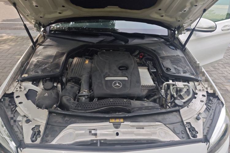 Used Mercedes-Benz C-Class 2019 C 180 L Fashion Edition Sport Version Engine Bay