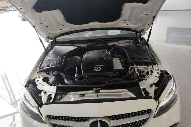 Used Mercedes-Benz C-Class 2019 C 180 L Fashion Edition Sport Version Engine Bay