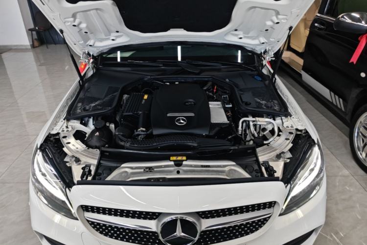 Used Mercedes-Benz C-Class 2019 C 180 L Fashion Edition Sport Version Engine Bay