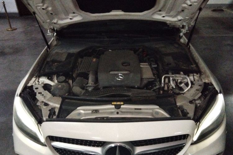 Used Mercedes-Benz C-Class 2019 C 180 L Fashion Edition Sport Version Engine Bay