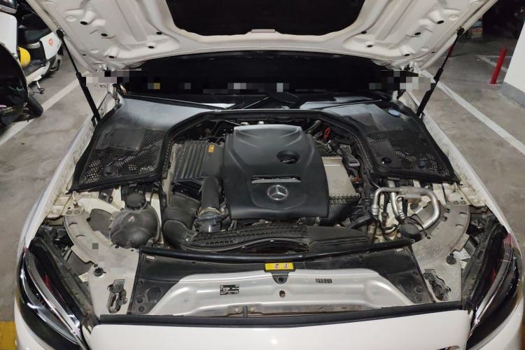 Used Mercedes-Benz C-Class 2019 C 180 L Fashion Edition Sport Version Engine Bay