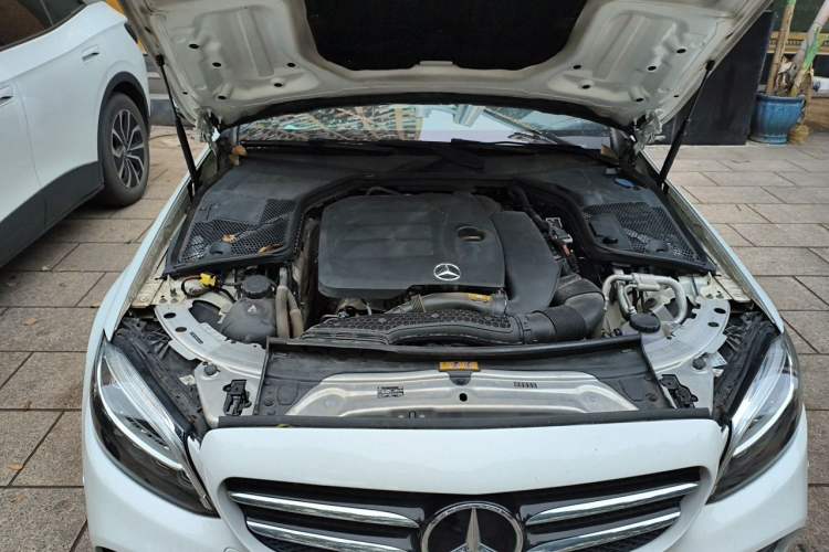 Used Mercedes-Benz C-Class 2019 C 260 Sport Edition Engine Bay
