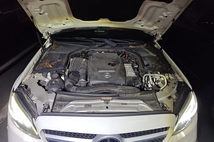 Used Mercedes-Benz C-Class 2019 C 180 L Fashion Edition Sport Version Engine Bay