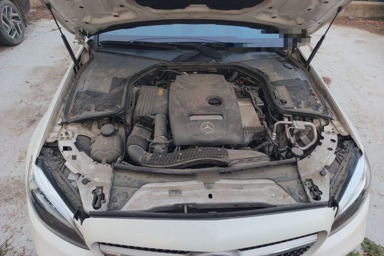 Used Mercedes-Benz C-Class 2019 C 180 L Fashion Edition Sport Version Engine Bay